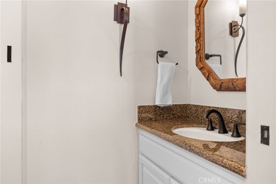 Located on the prestigious bayfront of Balboa Island, 1011 N - photo 17