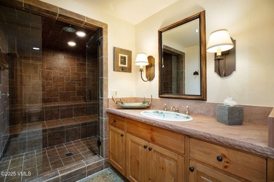 Start living your dream today. Escape to this exquisite custom - photo 17