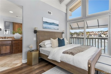 Located on the prestigious bayfront of Balboa Island, 1011 N - photo 21