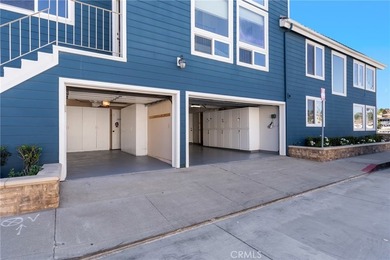 Located on the prestigious bayfront of Balboa Island, 1011 N - photo 22