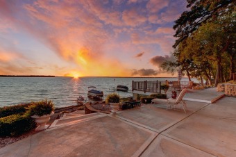 Lake Koshkonong Home For Sale in Fort Atkinson Wisconsin