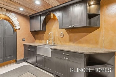 Escape to your own private retreat with this extraordinary - photo 49