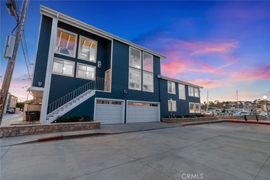Located on the prestigious bayfront of Balboa Island, 1011 N - photo 49