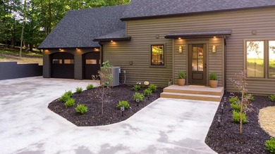 Your oasis in the woods awaits at Apple Valley Lake. Sunlight - photo 5