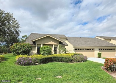 Enjoy panoramic unobstructed golf course & lake views with a - photo 1
