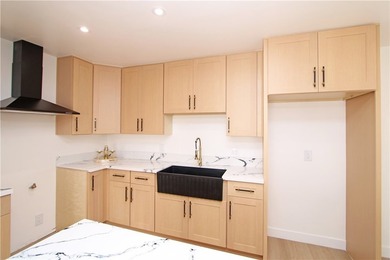 Welcome to Unit 19 at Plaza Pacifica, a beautifully renovated - photo 6