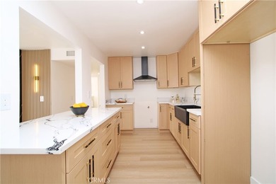 Welcome to Unit 19 at Plaza Pacifica, a beautifully renovated - photo 7