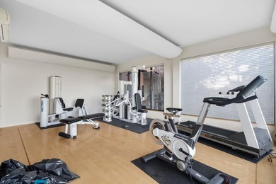 An exclusive hilltop retreat on a private gated driveway street - photo 11