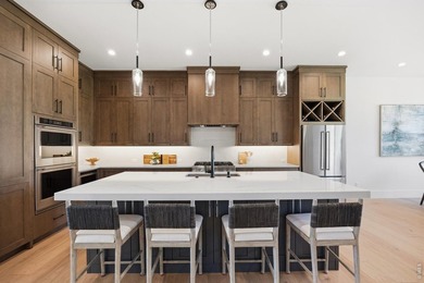 Welcome to one of the most desirable patio homes in Harmony Club - photo 12
