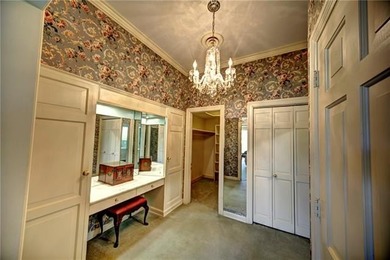 This rare offering showcases a stunning, high-end lakefront - photo 16