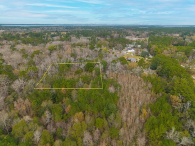 Two residential parcels -- 1.27 acres (TMS 142-05-00-014) and 0 - photo 18