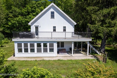 (private lake, pond, creek) Home For Sale in Valatie New York