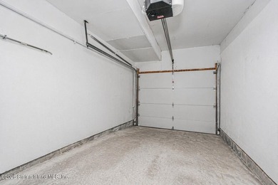 Spacious 2-bedroom townhome located in the desirable Rossville - photo 22