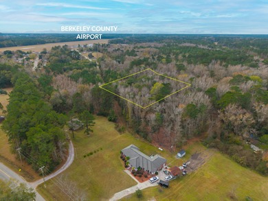 Two residential parcels -- 1.27 acres (TMS 142-05-00-014) and 0 - photo 24