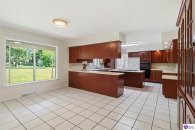 Step back in time where ageless grace, time-honored - photo 24