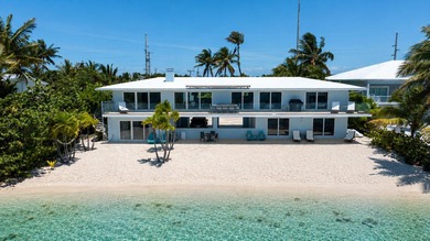 Beach Retreat in Lower Matecumbe, Islamorada. This 6 bedroom, 4 - photo 1