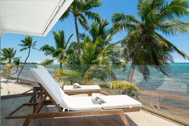 Beach Retreat in Lower Matecumbe, Islamorada. This 6 bedroom, 4 - photo 2