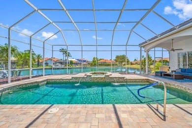 BEAUTIFULLY RENOVATED WATERFRONT HOME WITH BAY & GULF ACCESS in - photo 8