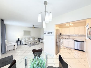 Beautifully upgraded and spacious 2-bedroom, 2-bath condo - photo 1