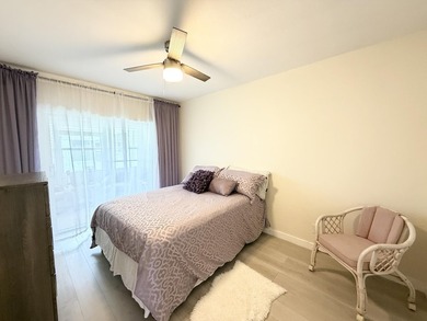 Beautifully upgraded and spacious 2-bedroom, 2-bath condo - photo 9