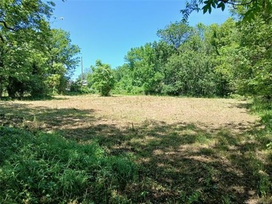 Oolagah Lake Lot For Sale in Nowata Oklahoma