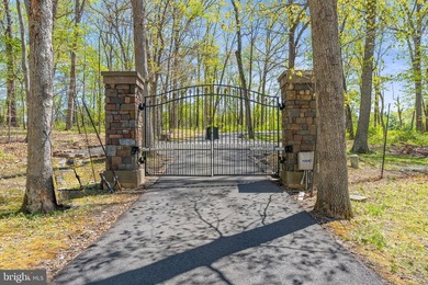 A private, resort-caliber retreat moments from New Hope. Arrive - photo 2