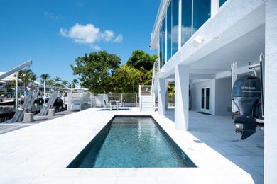Coastal elegance meets the ultimate boating lifestyle in this - photo 7