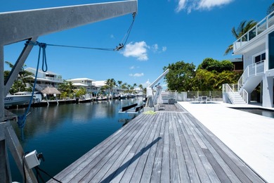 Coastal elegance meets the ultimate boating lifestyle in this - photo 8