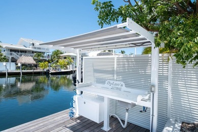 Coastal elegance meets the ultimate boating lifestyle in this - photo 10