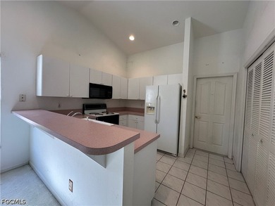 2-bedroom, 2-bath home with a 1-car garage in the gated 55+ - photo 6