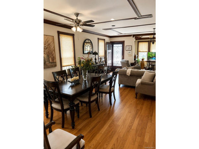Charming detached Tudor style one family home in Jamaica Hills - photo 3