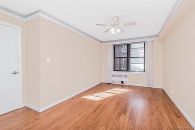 Location, location, location! The Saratogian complex, Woodlawn - photo 7