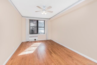 Location, location, location! The Saratogian complex, Woodlawn - photo 8