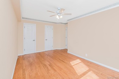 Location, location, location! The Saratogian complex, Woodlawn - photo 9
