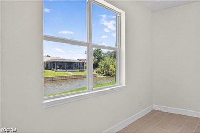 MOVE IN READY NEW CONSTRUCTION NO FLOOD ZONE WATERFRONT PARADISE - photo 10