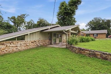 Enjoy lake living at its finest in this waterfront home located - photo 6