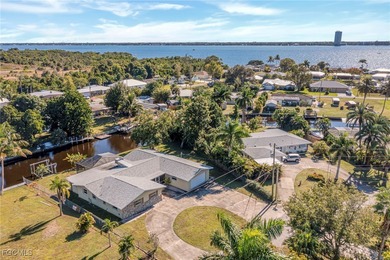 Caloosahatchee River Home For Sale in North Fort Myers Florida