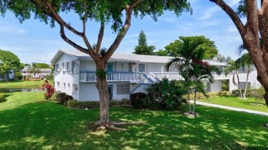 (private lake, pond, creek) Condo For Sale in Deerfield Beach Florida
