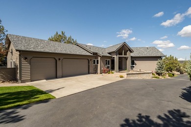Impeccably maintained single-level home in Eagle Crest Resort - photo 3