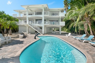Discover a rare opportunity to own an exceptional oceanfront - photo 6