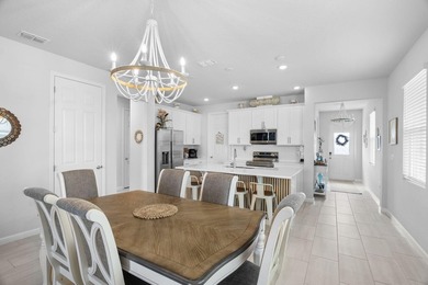 Newly Built in 2023, 3/2/2 Lake Front Home with many upgrades - photo 7