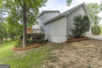 Life is simply better at the lake! Welcome to this beautifully - photo 35