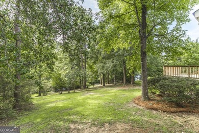 Life is simply better at the lake! Welcome to this beautifully - photo 41