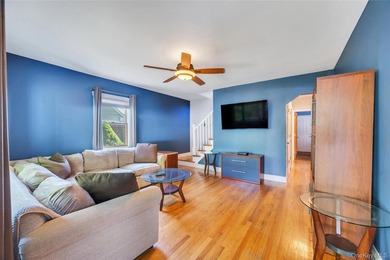 This beautifully renovated Cape in Oceanside offers 3 bedrooms - photo 9