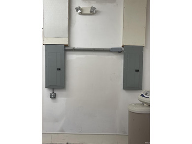 Easily converted space with endless possibilities. This