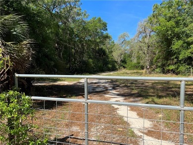 AMAZING POTENTIAL! Check out this incredible opportunity to own - photo 25
