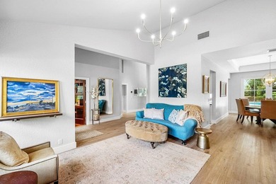Stunning 4 BD 3 BA, beautifully renovated home on an oversized - photo 5