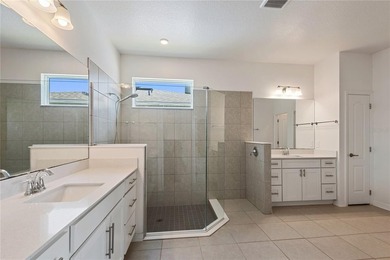 Virtually Staged. Enjoy single-level living in lakefront Hull - photo 21