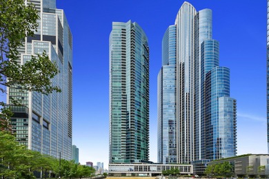 Lake Michigan - Cook County Condo Active Under Contract in Chicago Illinois