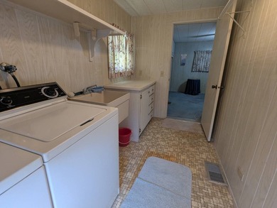 Welcome Home to this Lovely fully furnished and spacious 3 - photo 22